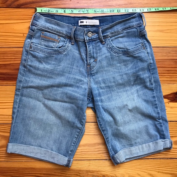 Levi’s Jeans Cropped Denim Capris Shorts, EUC, 4 - Picture 7 of 11